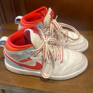 Nike Air Jordan Mid1 Boys Sneaker Size 12